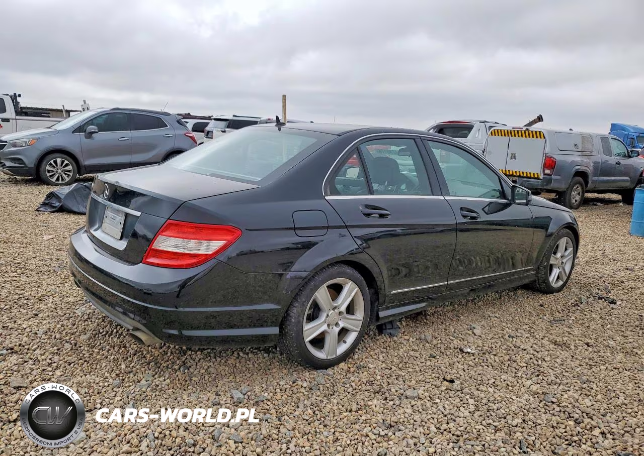 2010 Mercedes-Benz C 300 VIN:WDDGF5EB9AR130365 - 3
