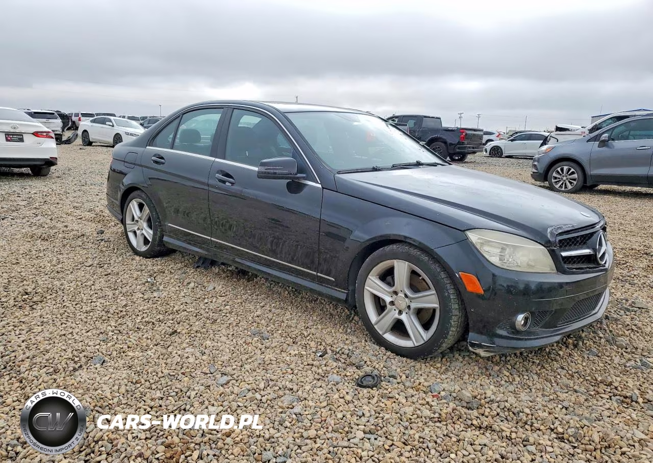 2010 Mercedes-Benz C 300 VIN:WDDGF5EB9AR130365 - 4
