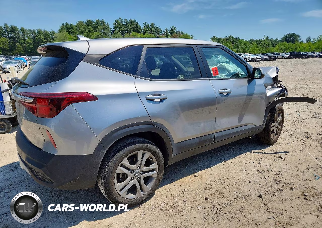 2023 Kia Seltos Lx VIN:KNDEPCAA7P7457402 - 3