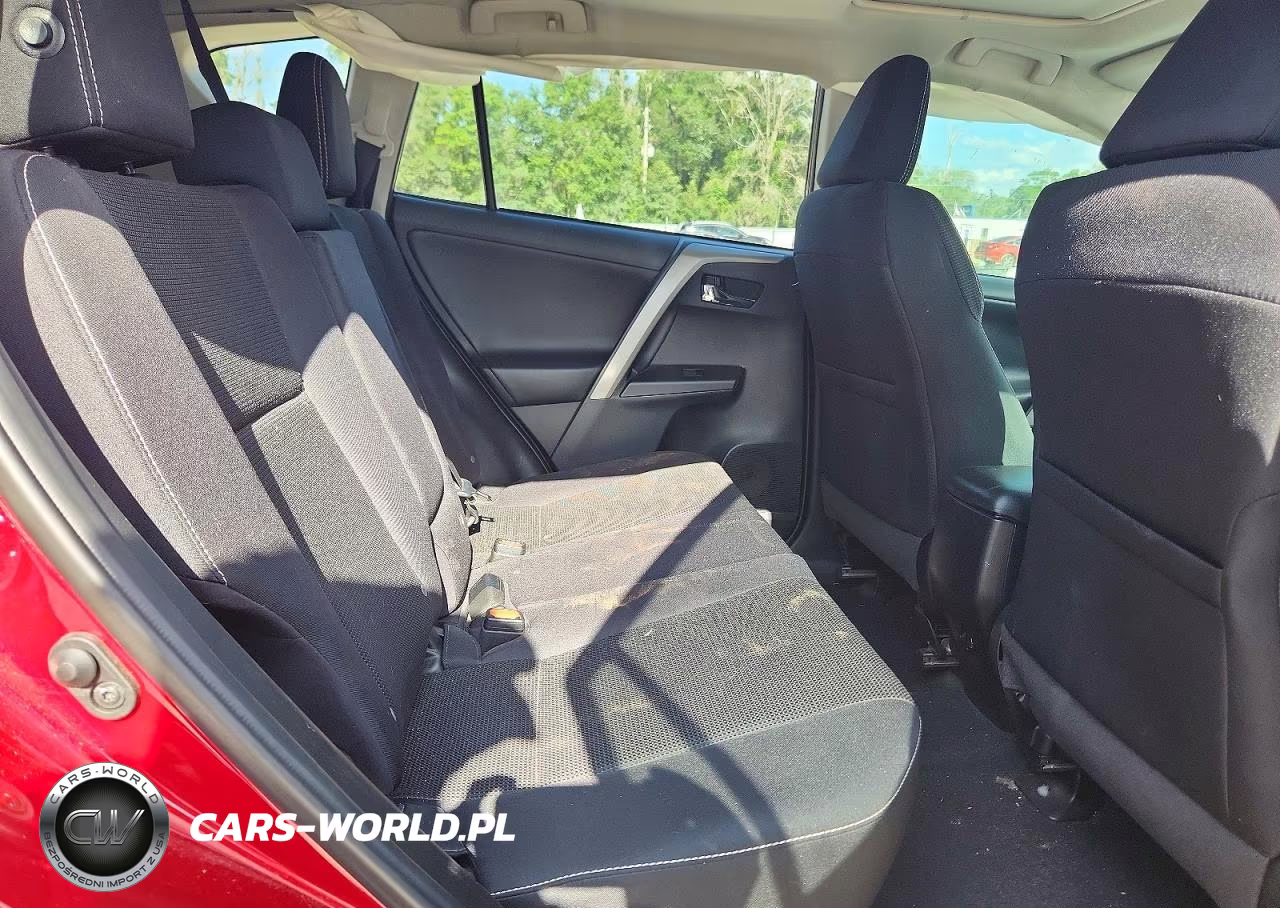 2018 Toyota Rav4 Xle VIN:2T3WFREV6JW472721 - 11