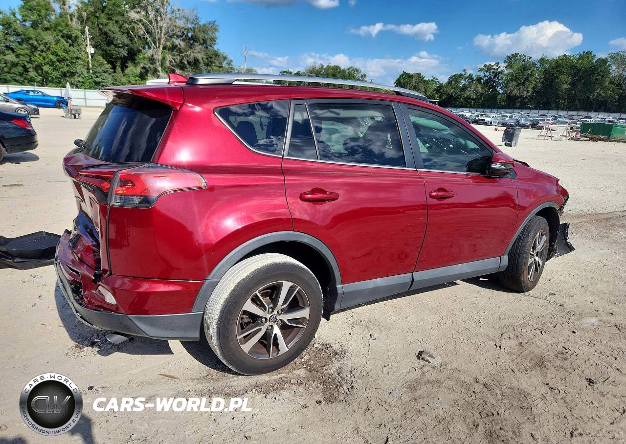 2018 Toyota Rav4 Xle VIN:2T3WFREV6JW472721 - 3