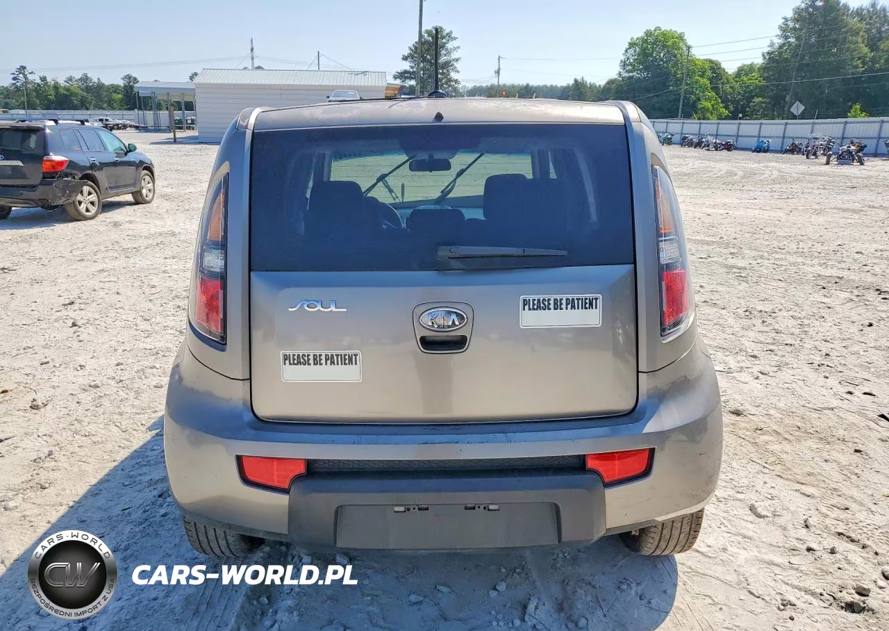 2011 Kia Soul + VIN:KNDJT2A22B7340462 - 6