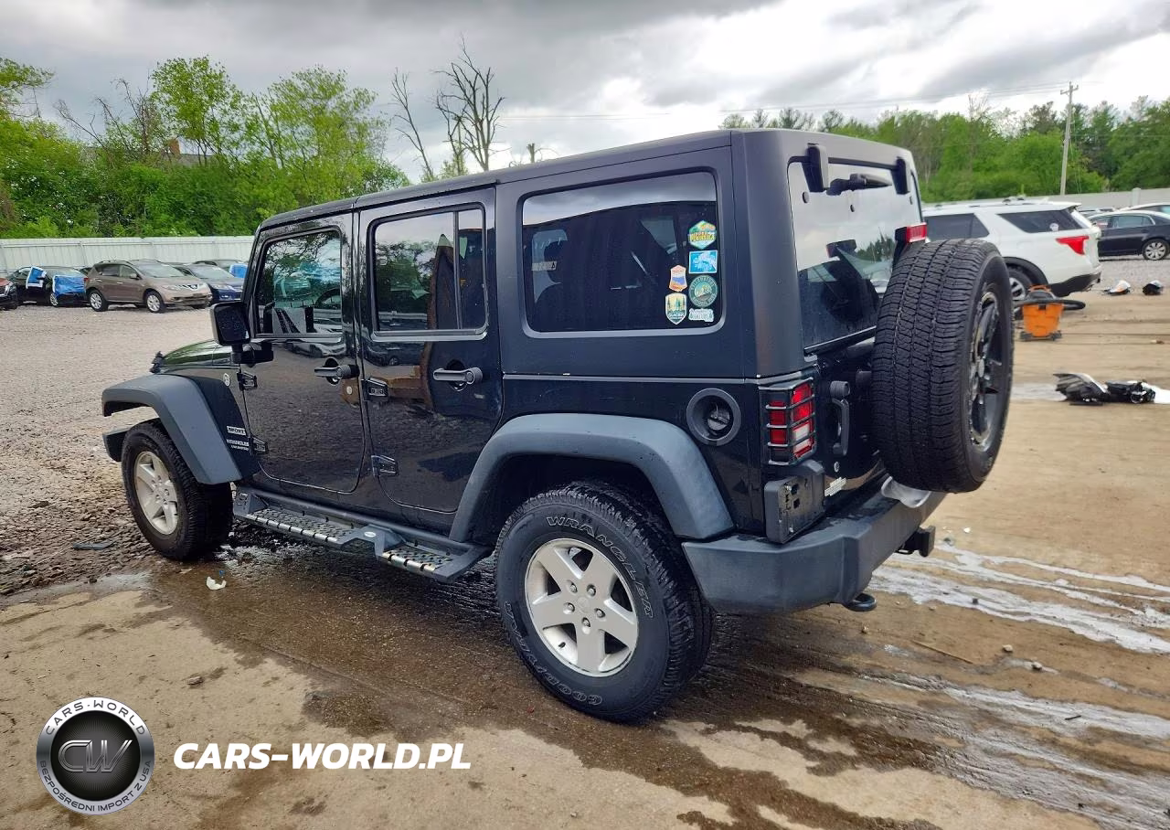 2015 Jeep Wrangler Unlimited Sport VIN:1C4HJWDG3FL774910 - 2