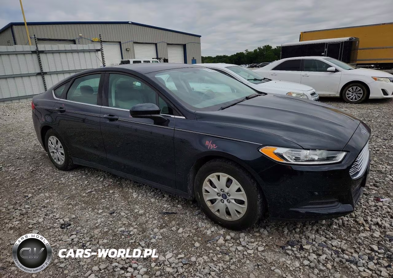 2014 Ford Fusion S VIN:3FA6P0G73ER109168 - 4