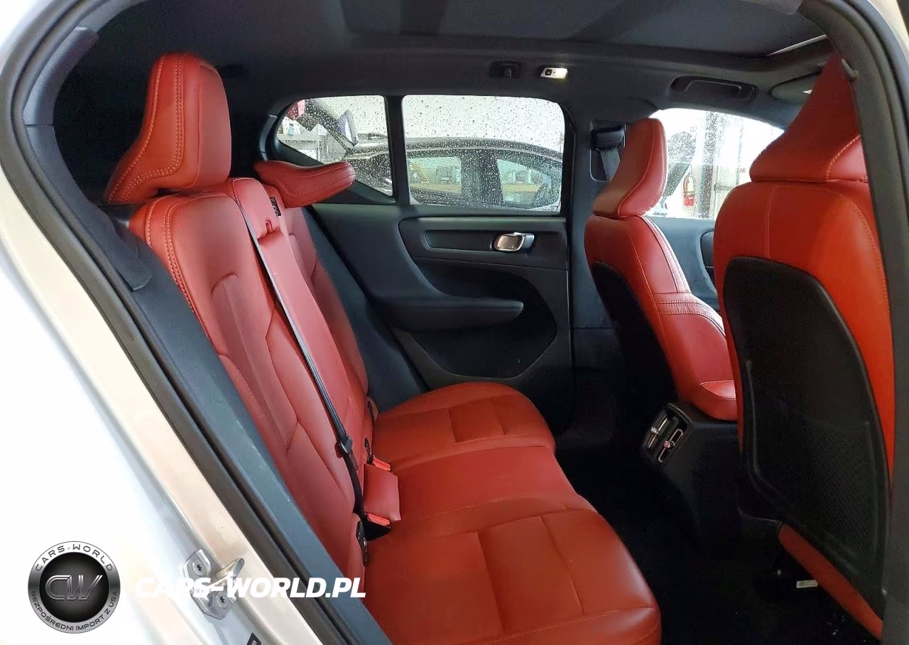2019 Volvo Xc40 T5 Momentum VIN:YV4162UK3K2111009 - 11