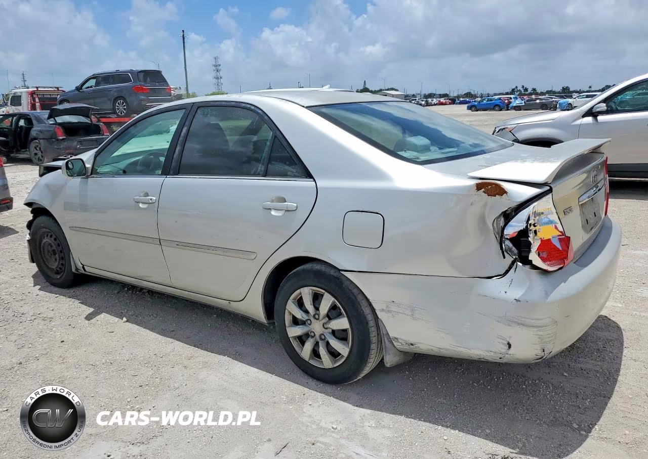 2004 Toyota Camry Le VIN:4T1BE32K04U888947 - 2