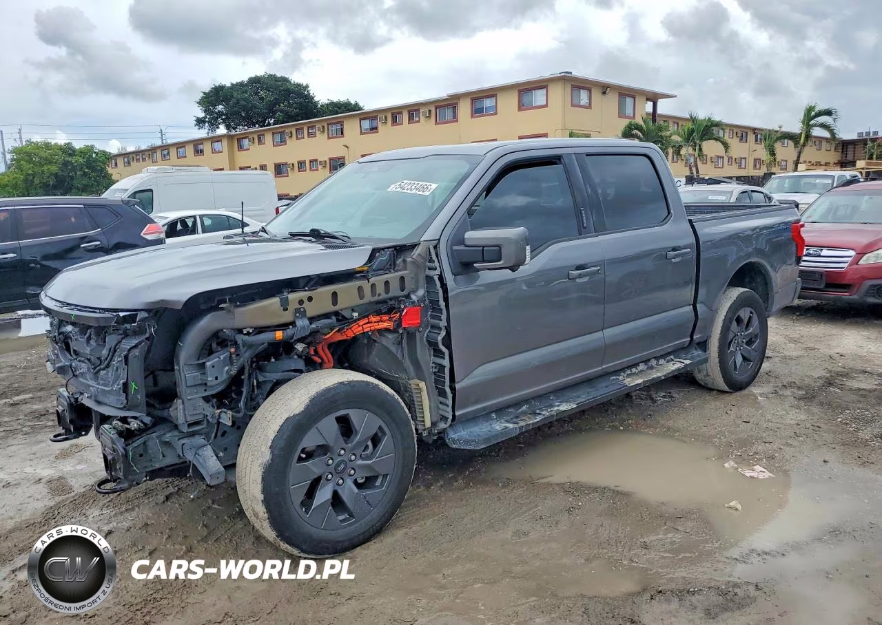 2024 Ford F150 Lightning Lariat – zdjęcie 1 z 13