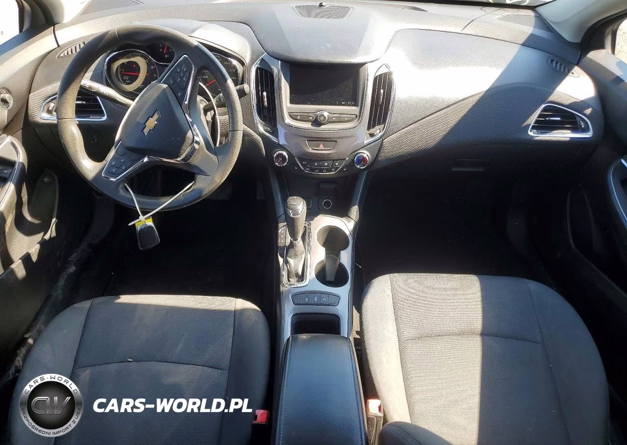 2019 Chevrolet Cruze Lt VIN:1G1BE5SM4K7135766 - 8