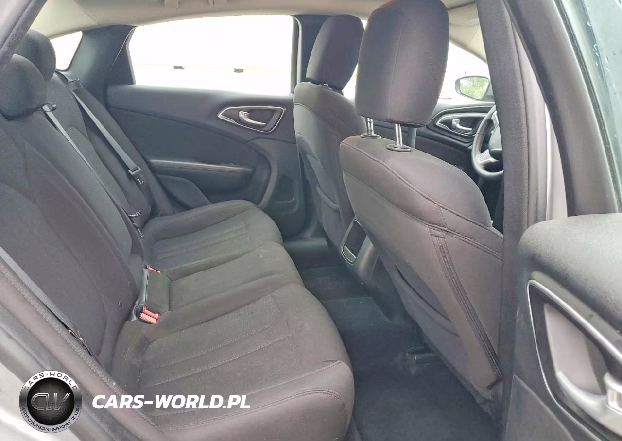 2015 Chrysler 200 Limited VIN:1C3CCCAB0FN669181 - 10