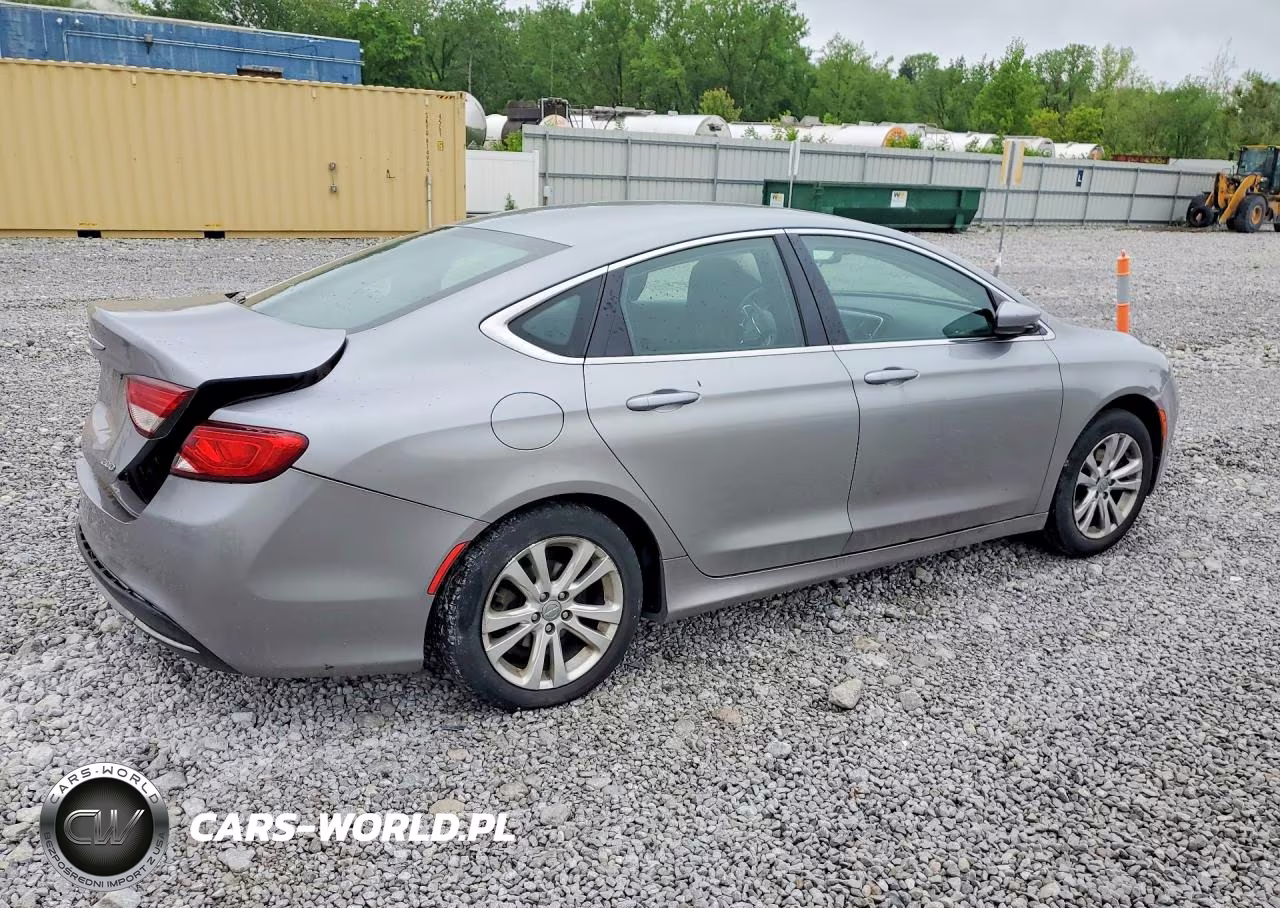2015 Chrysler 200 Limited VIN:1C3CCCAB0FN669181 - 3