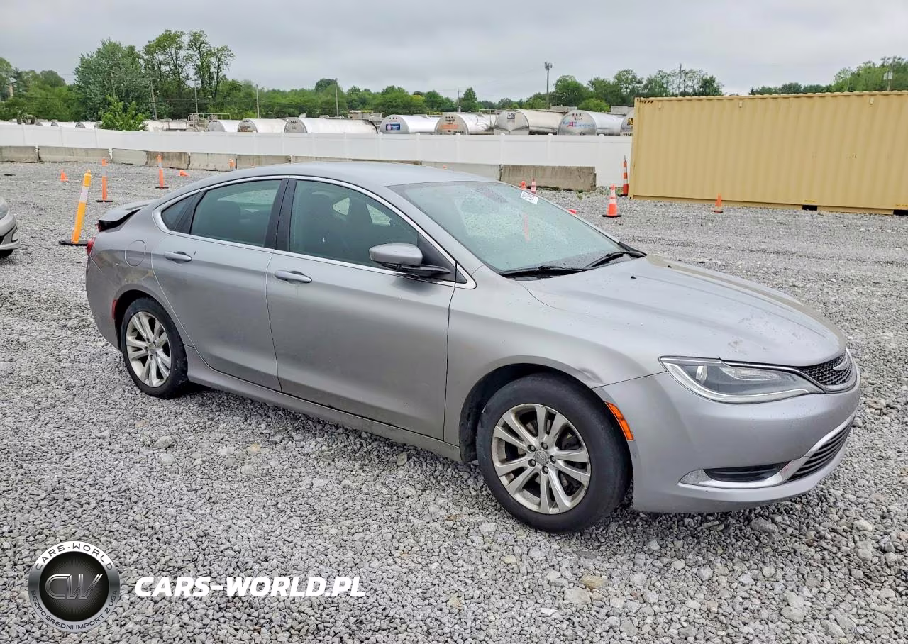 2015 Chrysler 200 Limited VIN:1C3CCCAB0FN669181 - 4