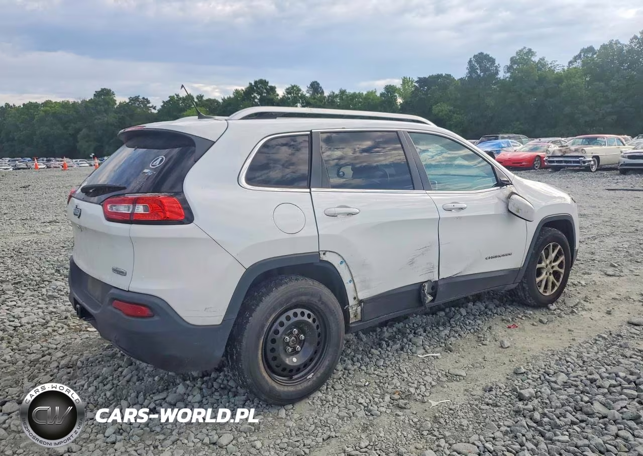 2014 Jeep Cherokee Latitude VIN:1C4PJMCB8EW150331 - 3