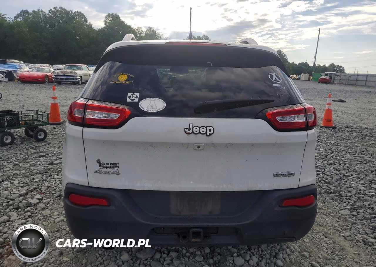 2014 Jeep Cherokee Latitude VIN:1C4PJMCB8EW150331 - 6