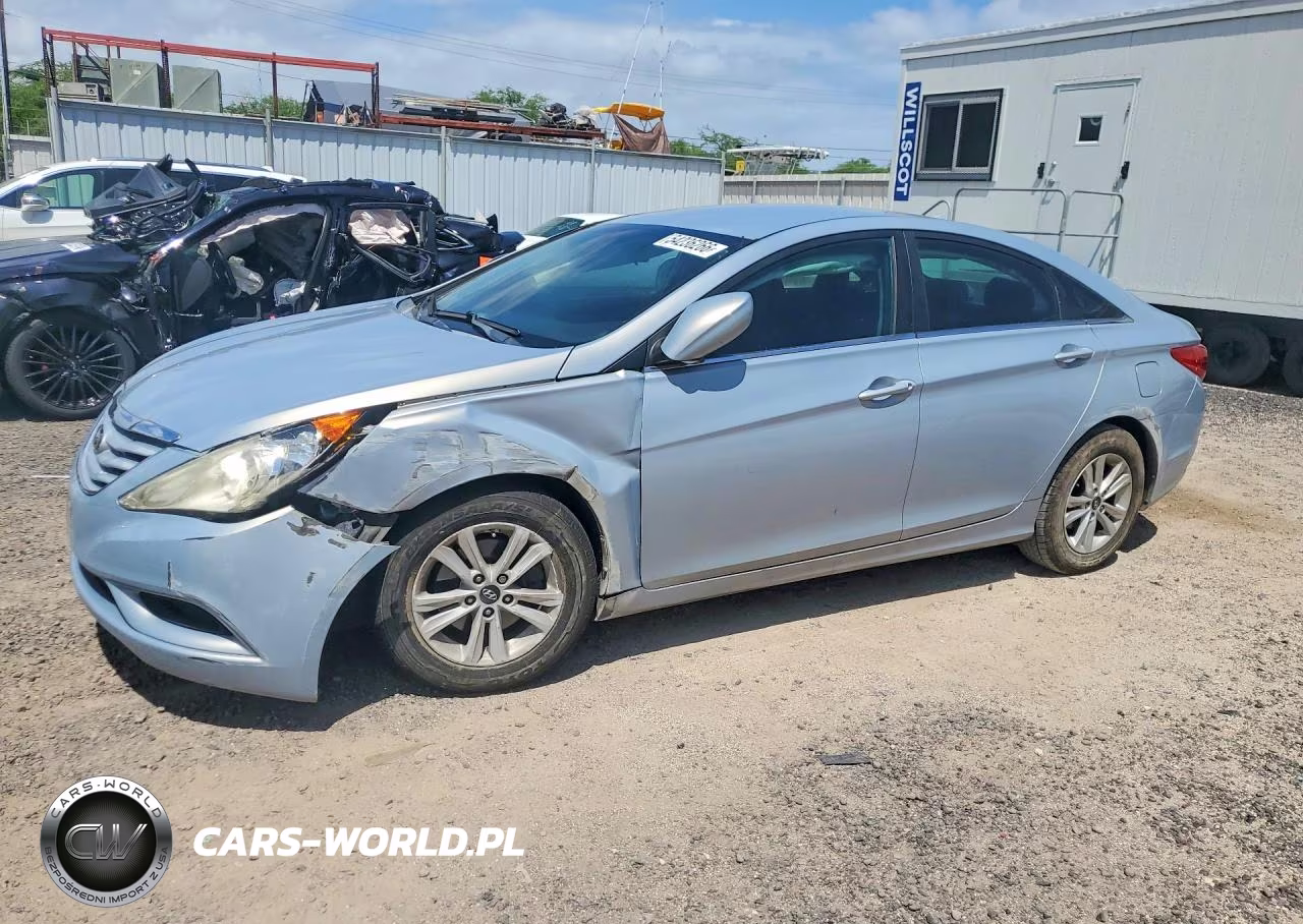 2011 Hyundai Sonata Middle-Low Level