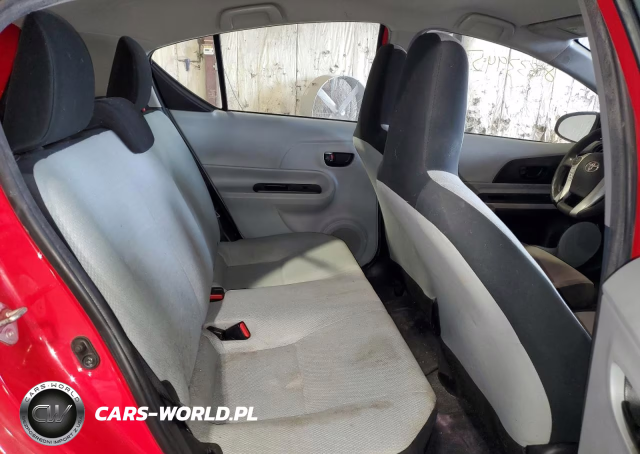 2012 Toyota Prius C VIN:JTDKDTB30C1524527 - 10
