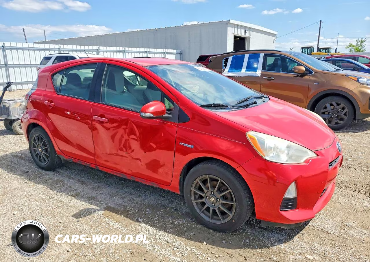2012 Toyota Prius C VIN:JTDKDTB30C1524527 - 4