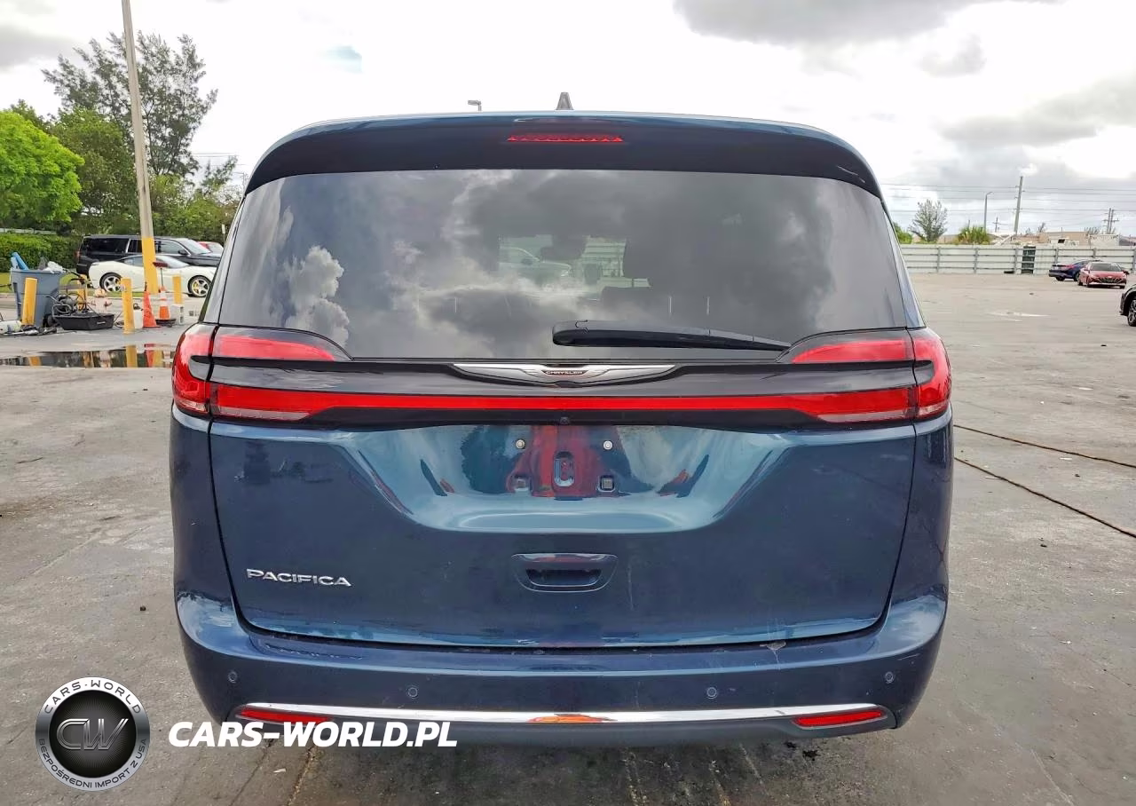 2023 Chrysler Pacifica Touring L VIN:2C4RC1BG7PR533817 - 6