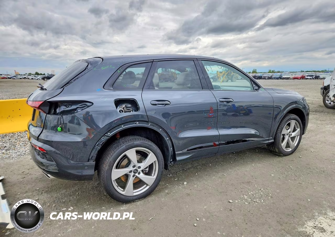 2025 Audi Q5 Premium Plus VIN:WA12AAGU0S2118670 - 3