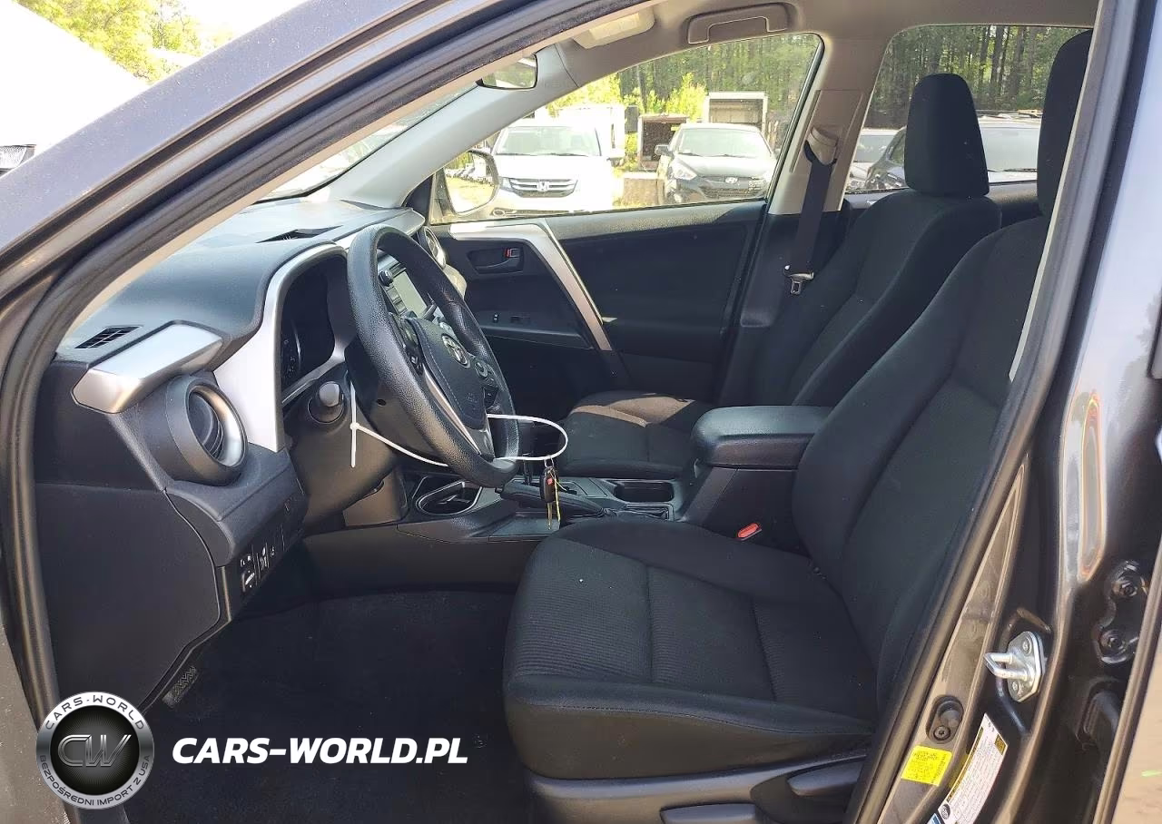 2018 Toyota Rav4 Le VIN:JTMBFREV6JJ732824 - 7