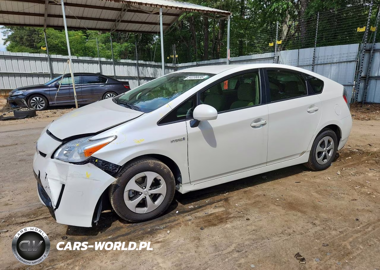 2013 Toyota Prius Three – zdjęcie 1 z 12
