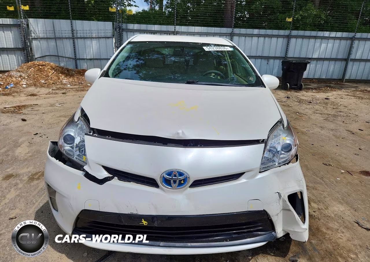 2013 Toyota Prius Three VIN:JTDKN3DU5D5630923 - 5