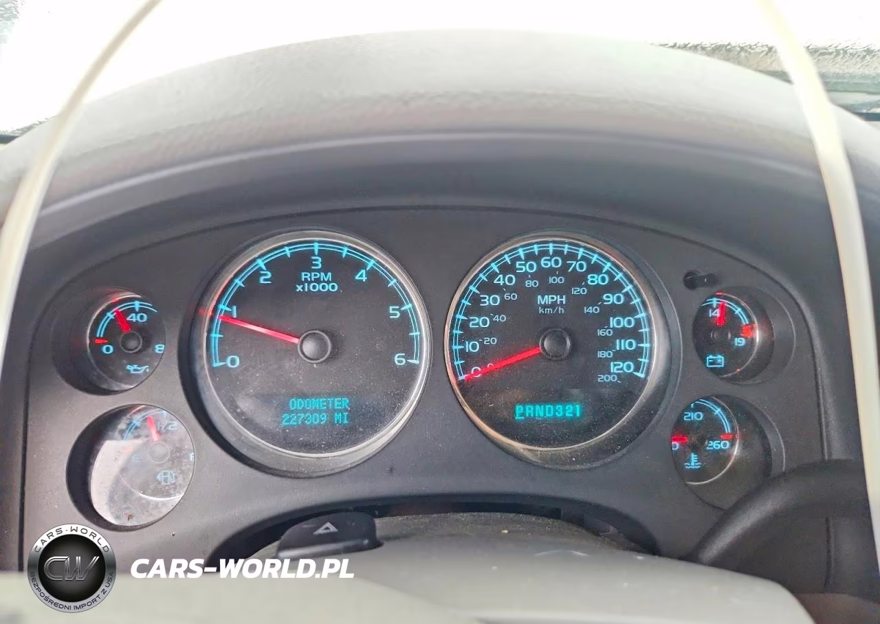 2007 Chevrolet Suburban C1500 VIN:3GNFC16J17G115940 - 9