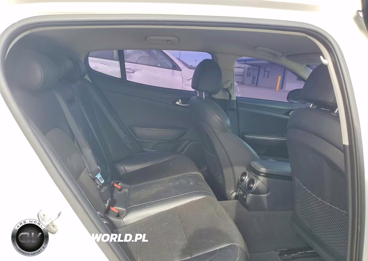 2019 Kia Stinger Base VIN:KNAE15LA9K6048663 - 10