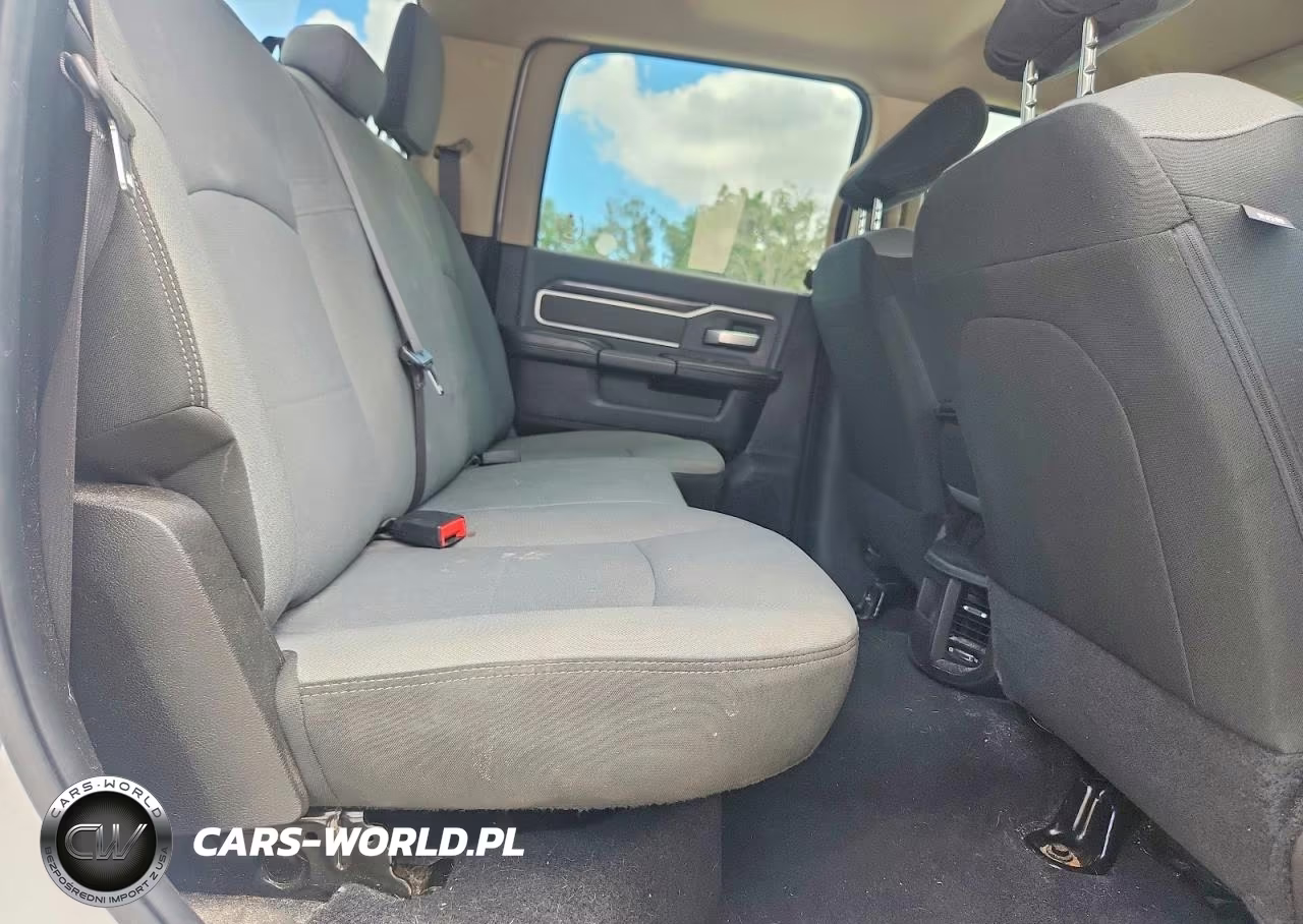 2019 Ram 2500 Big Horn VIN:3C6UR5DLXKG624452 - 10