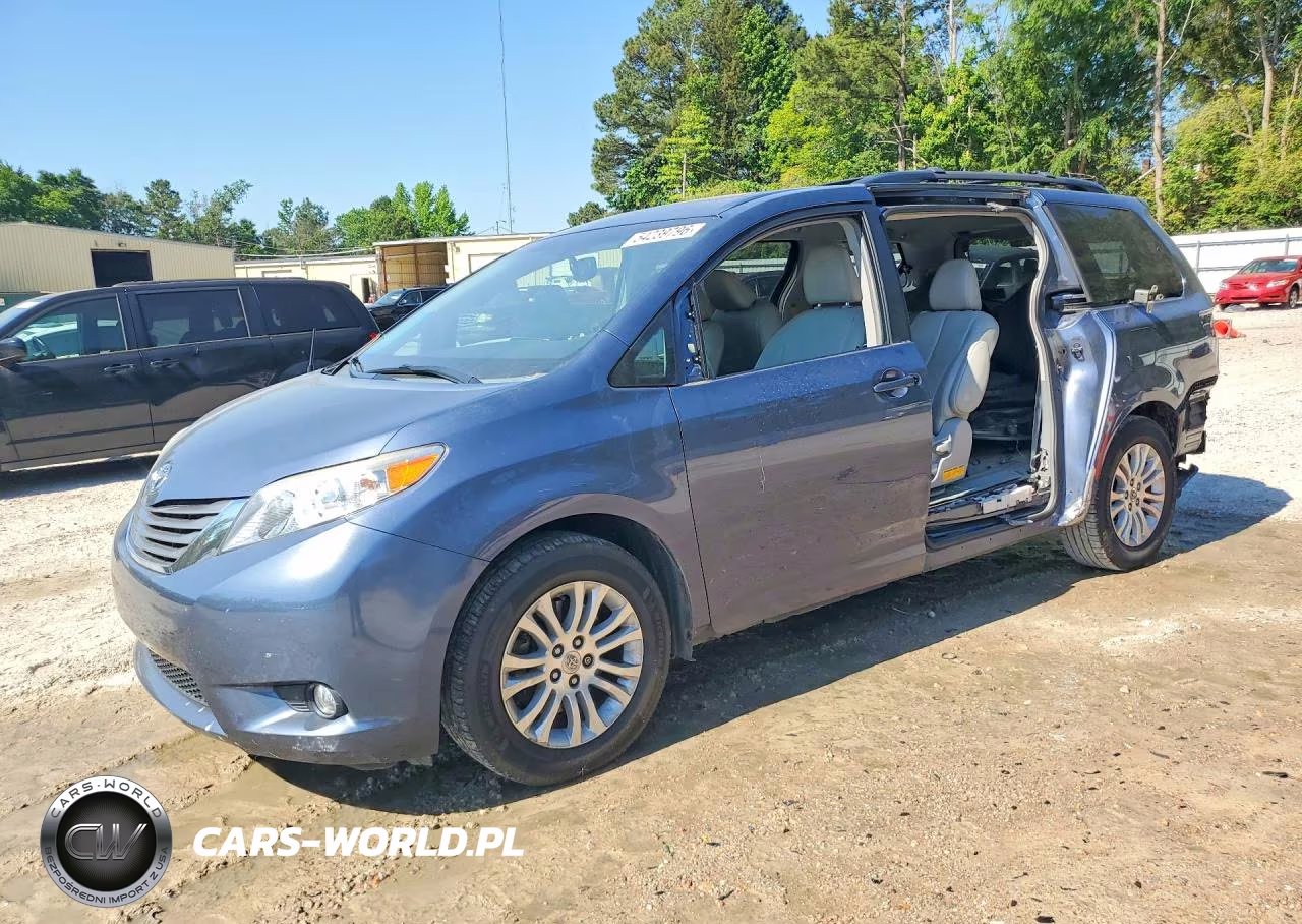 2014 Toyota Sienna Xle 8-Passenger – zdjęcie 1 z 14