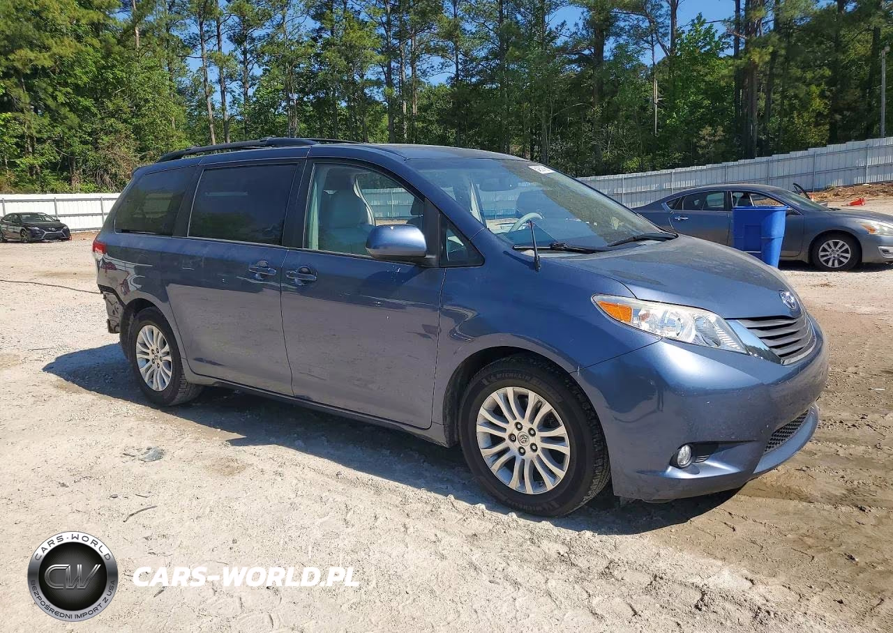 2014 Toyota Sienna Xle 8-Passenger VIN:5TDYK3DC4ES520628 - 4