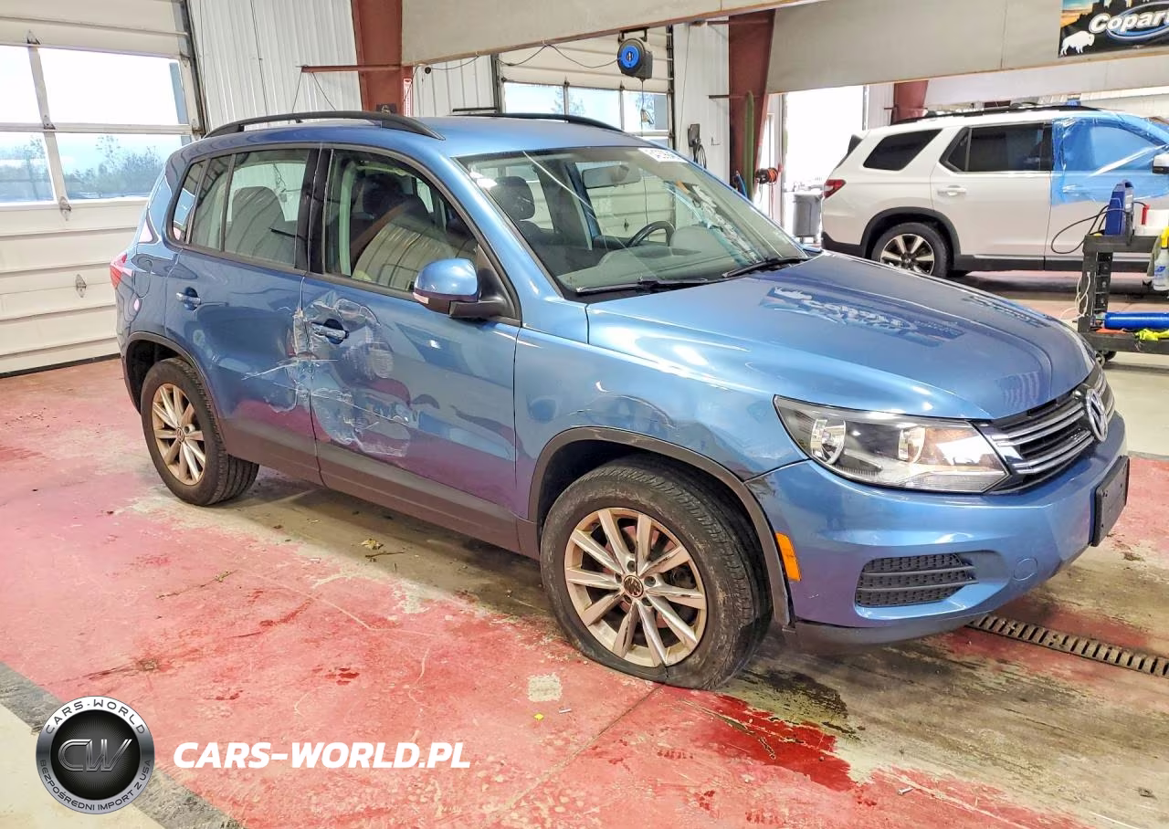 2017 Volkswagen Tiguan S VIN:WVGBV7AX6HK054297 - 4