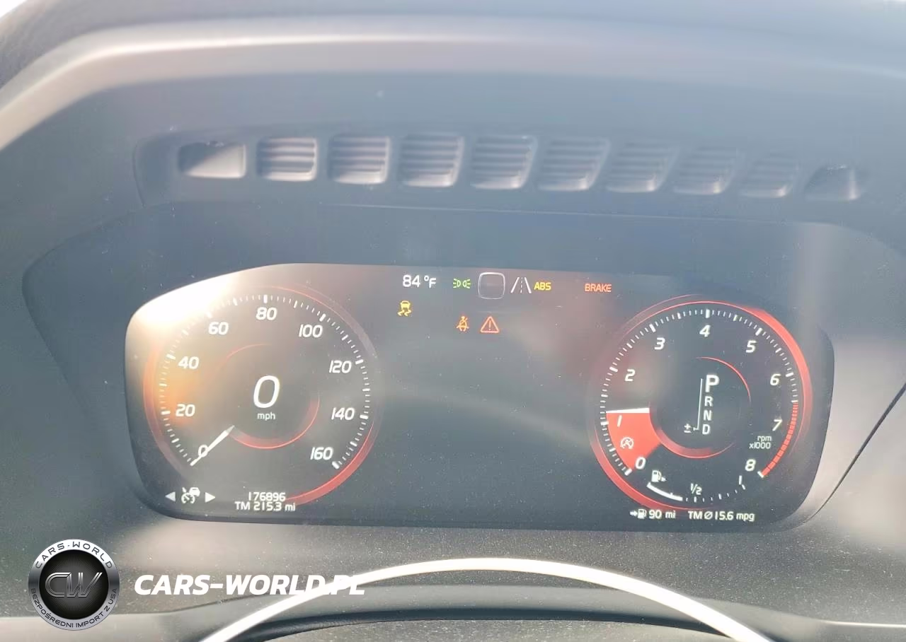 2018 Volvo Xc90 T5 VIN:YV4102KM7J1199640 - 9