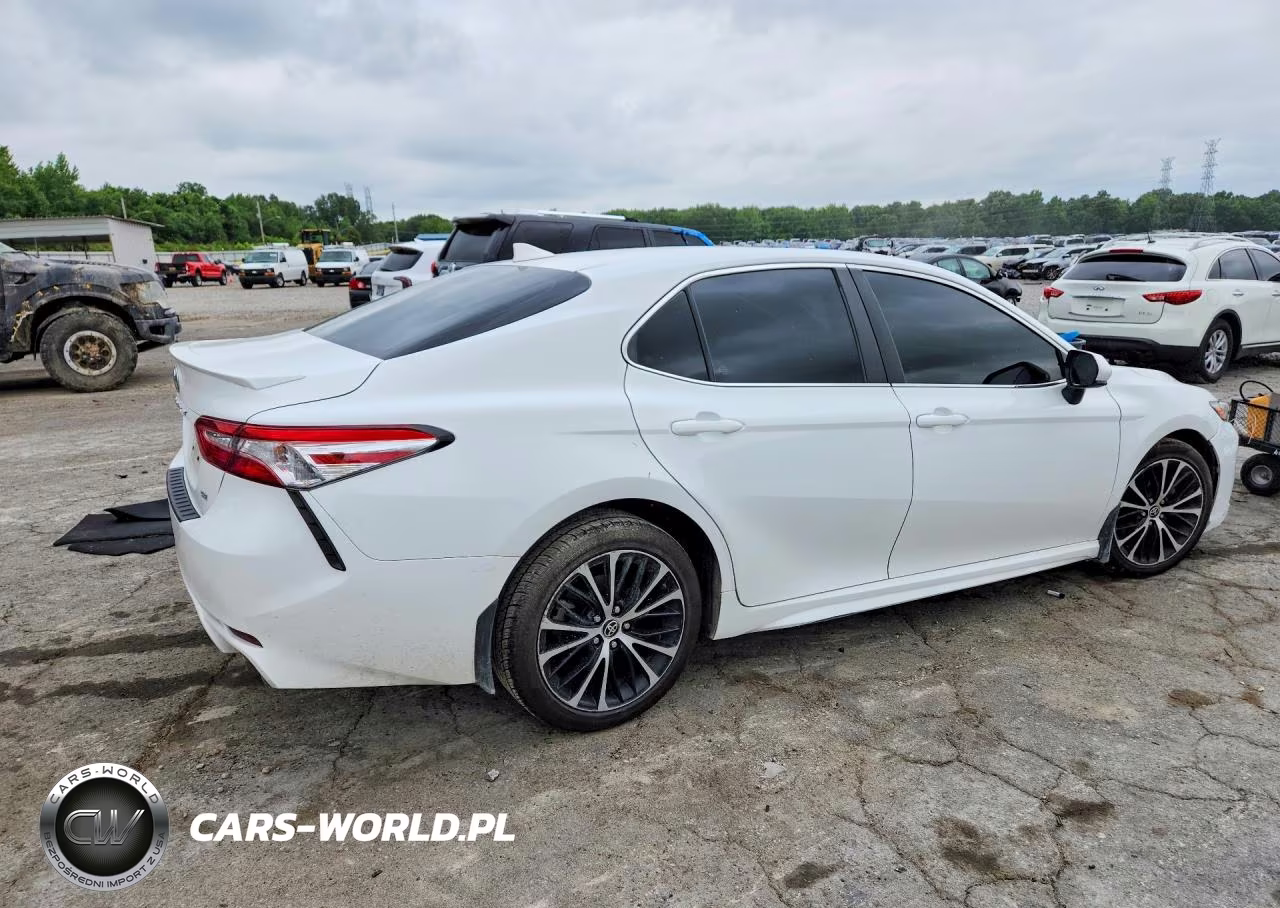 2020 Toyota Camry Se VIN:4T1G11AK5LU975927 - 3