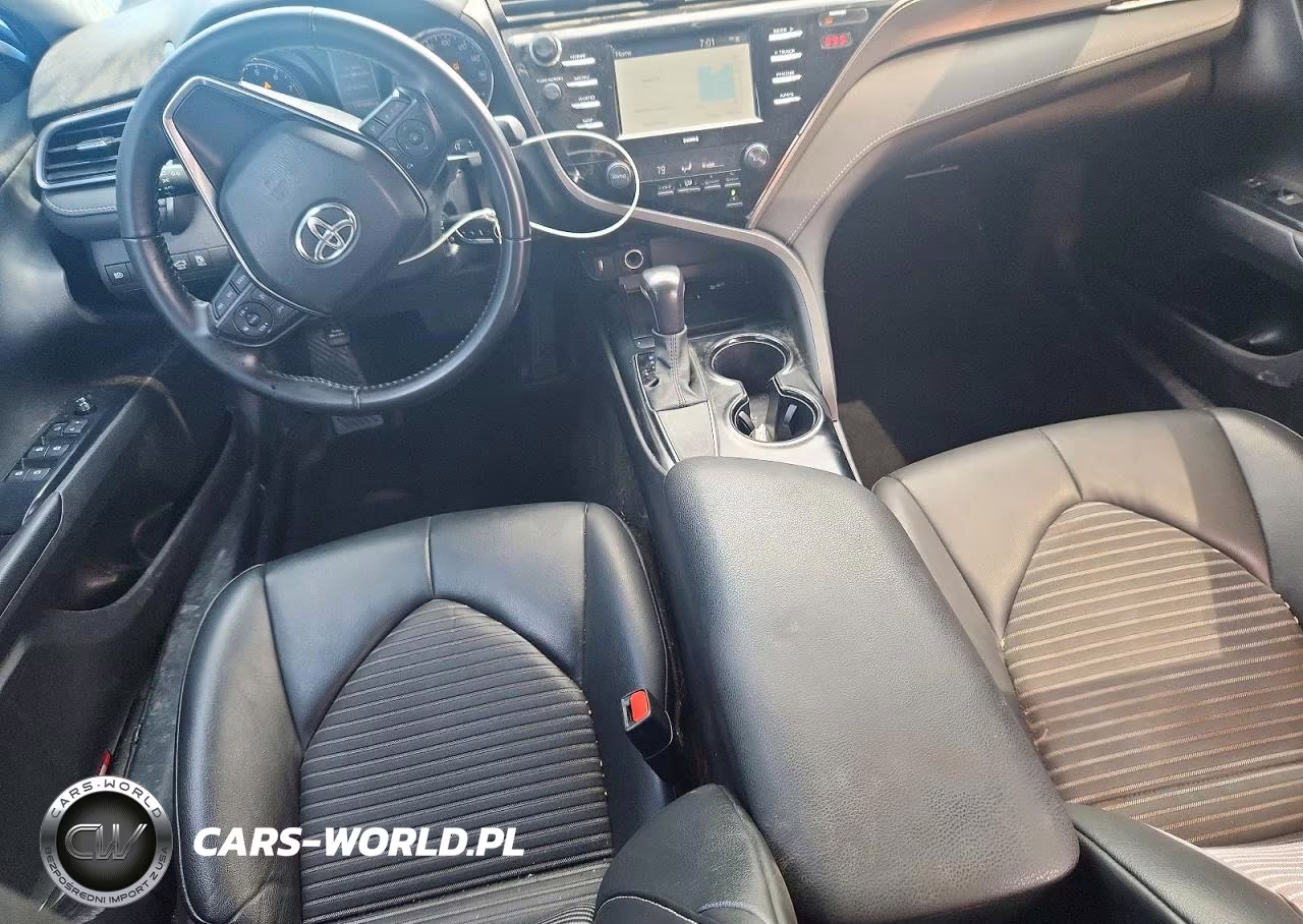 2020 Toyota Camry Se VIN:4T1G11AK5LU975927 - 8