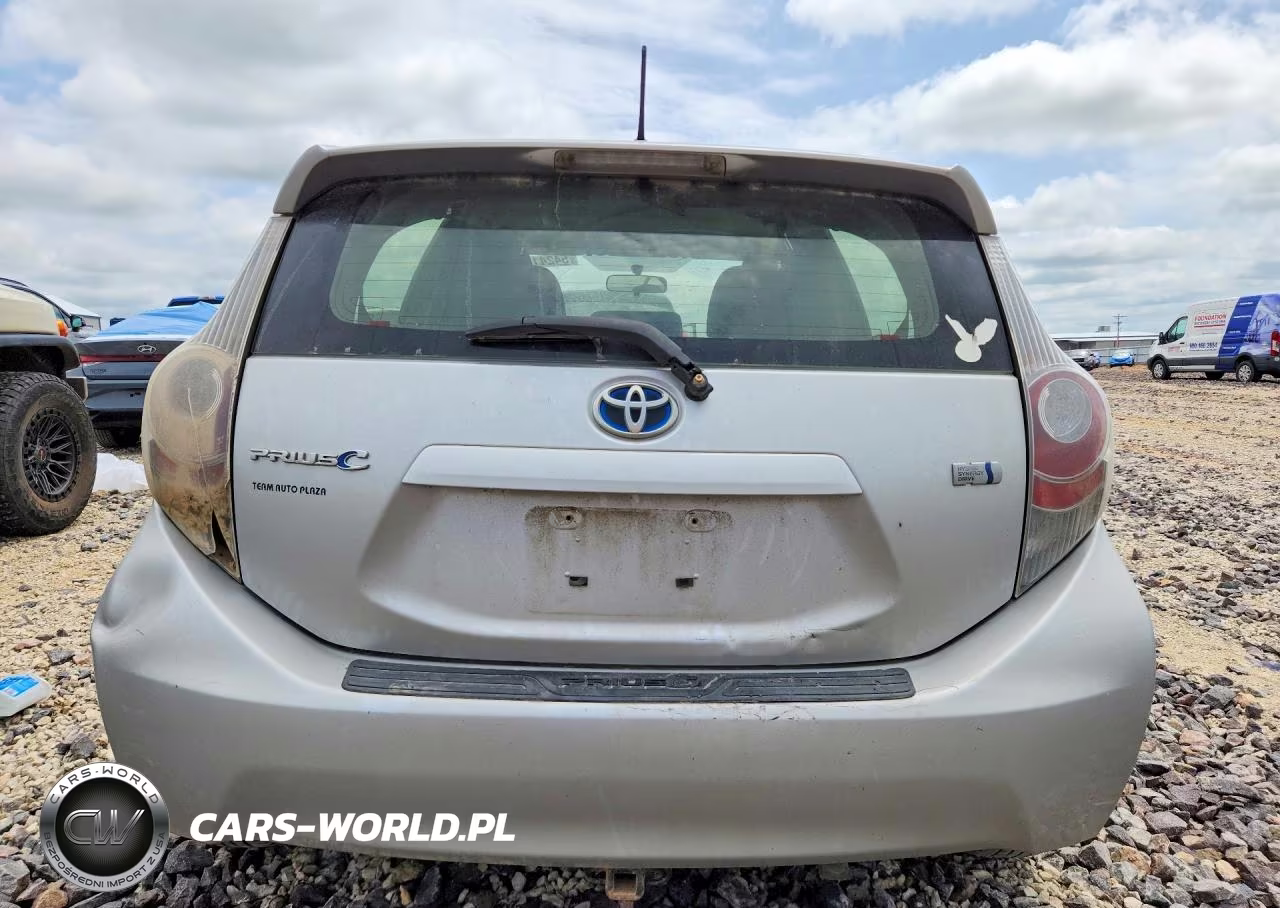 2012 Toyota Prius C Two VIN:JTDKDTB35C1023035 - 6