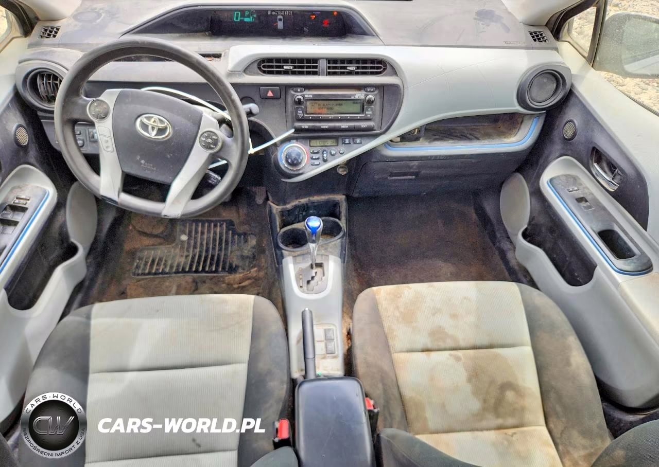 2012 Toyota Prius C Two VIN:JTDKDTB35C1023035 - 8