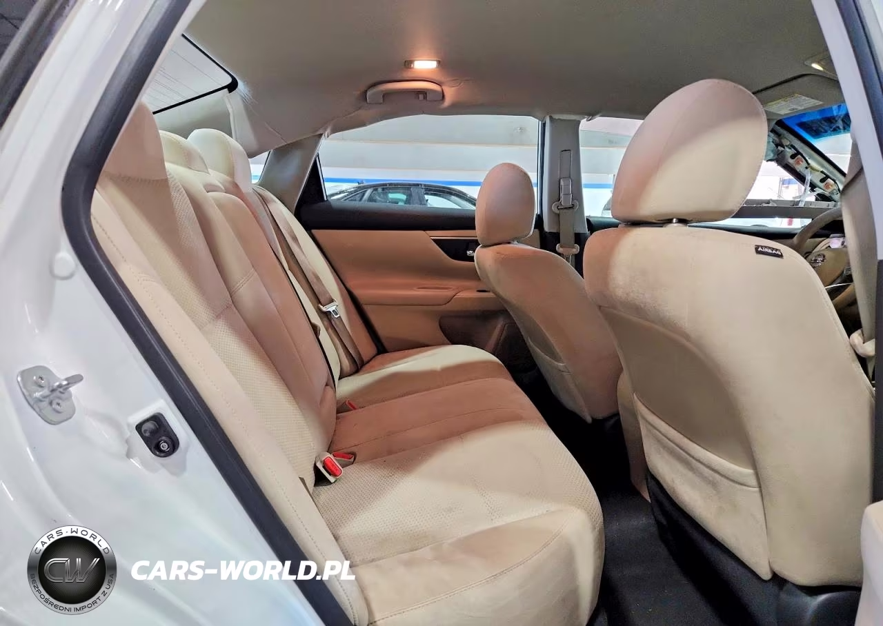 2015 Nissan Altima VIN:1N4AL3AP2FC293499 - 10