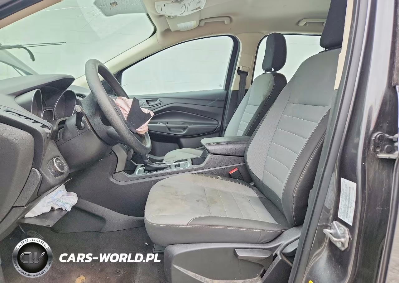 2019 Ford Escape S VIN:1FMCU0F79KUB53165 - 7