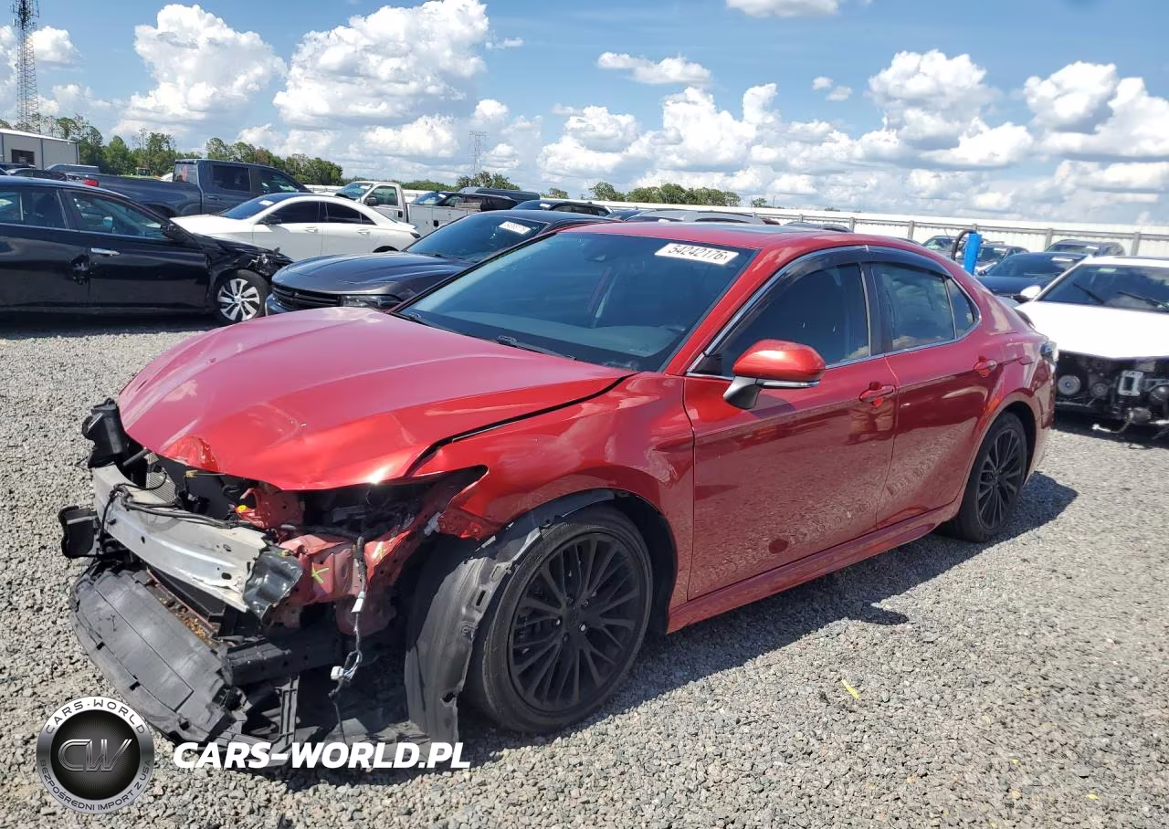 2020 Toyota Camry Se – zdjęcie 1 z 13