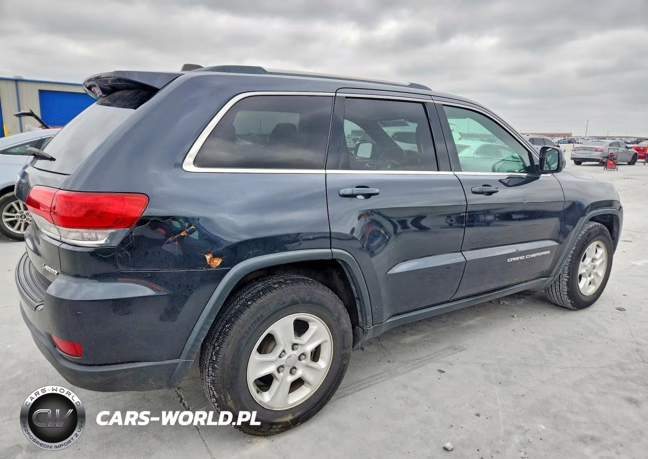 2016 Jeep Grand Cherokee Laredo VIN:1C4RJEAG1GC472729 - 3