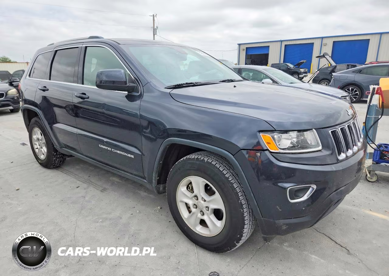 2016 Jeep Grand Cherokee Laredo VIN:1C4RJEAG1GC472729 - 4