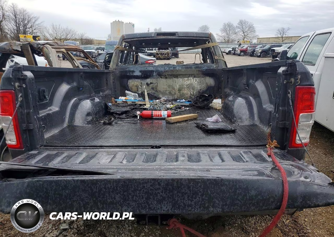 2019 Ram 3500 Big Horn VIN:3C63RRHL1KG515729 - 10