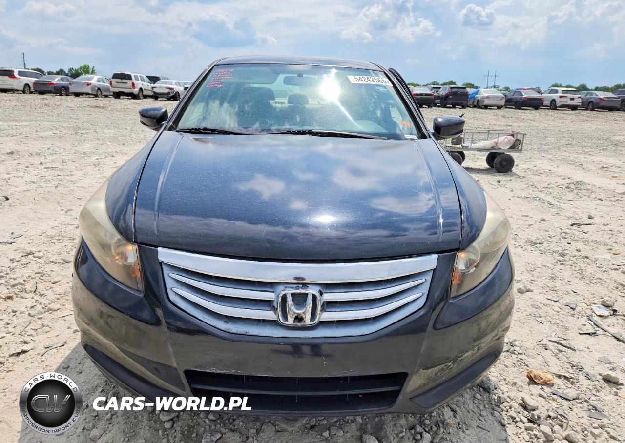 2011 Honda Accord Se VIN:1HGCP2F69BA101827 - 5