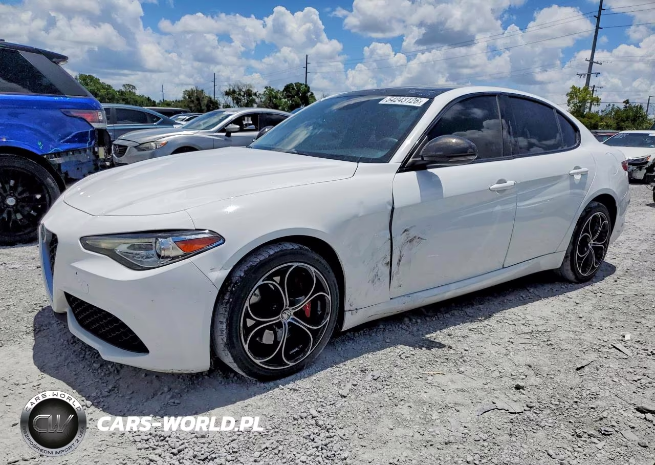2017 Alfa Romeo Giulia Q4