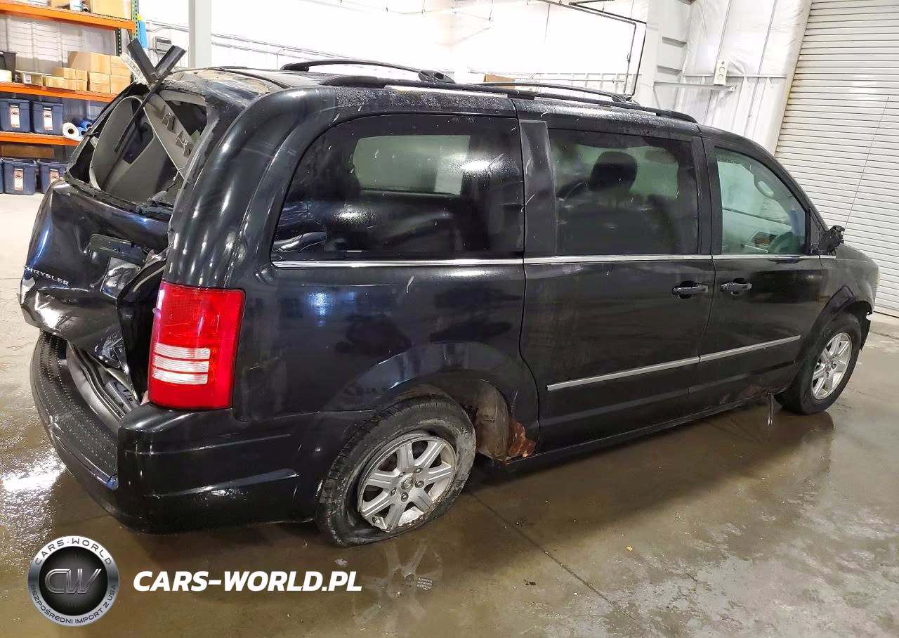 2010 Chrysler Town & Country Touring VIN:2A4RR5D17AR236319 - 3