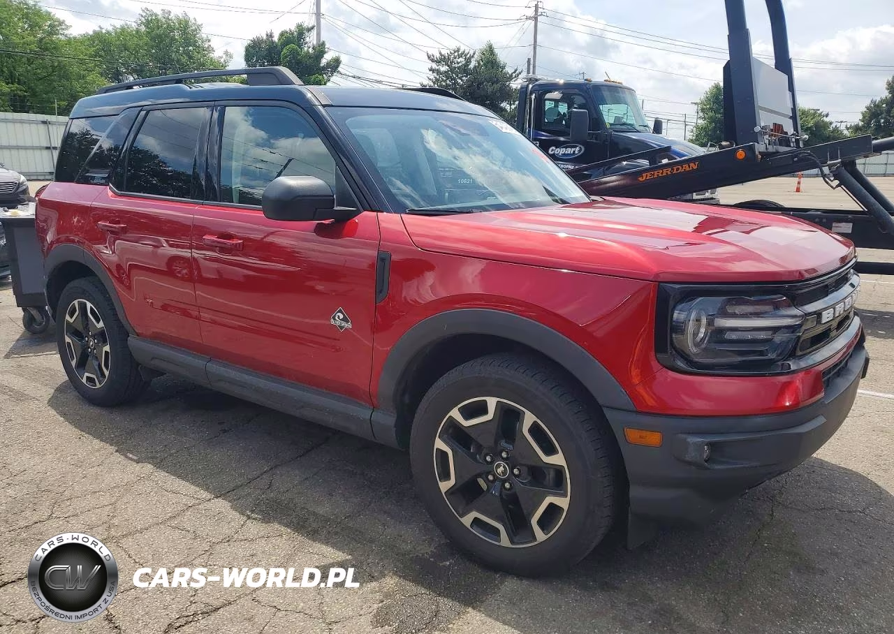 2021 Ford Bronco Sport Outer Banks VIN:3FMCR9C62MRA81527 - 4