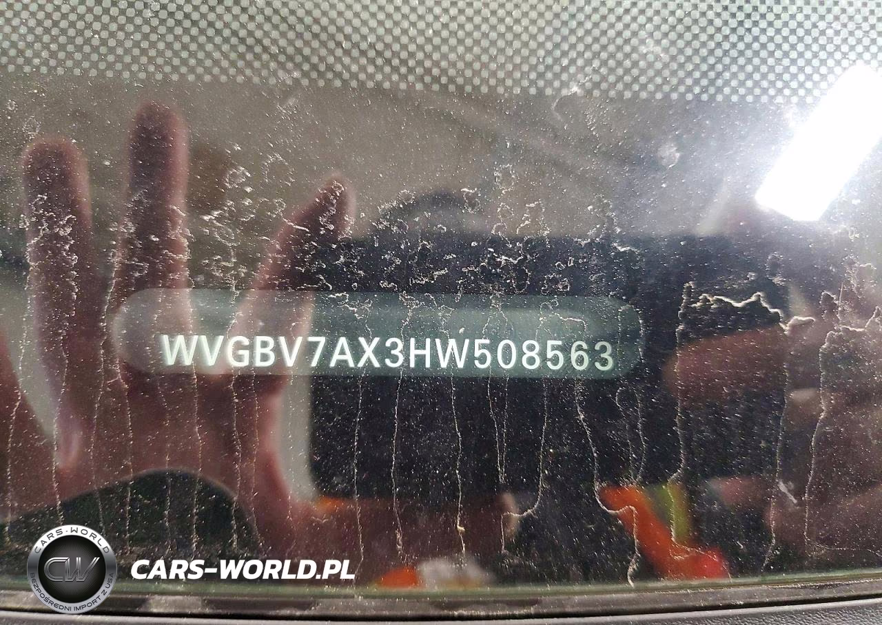 2017 Volkswagen Tiguan S VIN:WVGBV7AX3HW508563 - 13