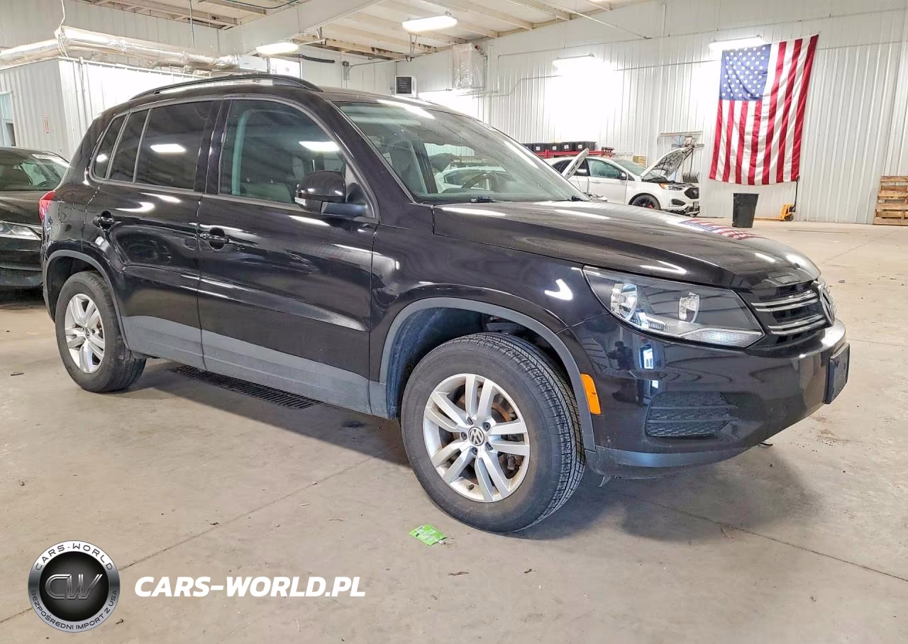 2017 Volkswagen Tiguan S VIN:WVGBV7AX3HW508563 - 4