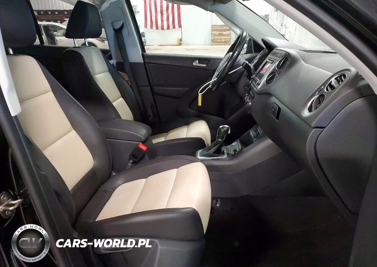 2017 Volkswagen Tiguan S VIN:WVGBV7AX3HW508563 - 7