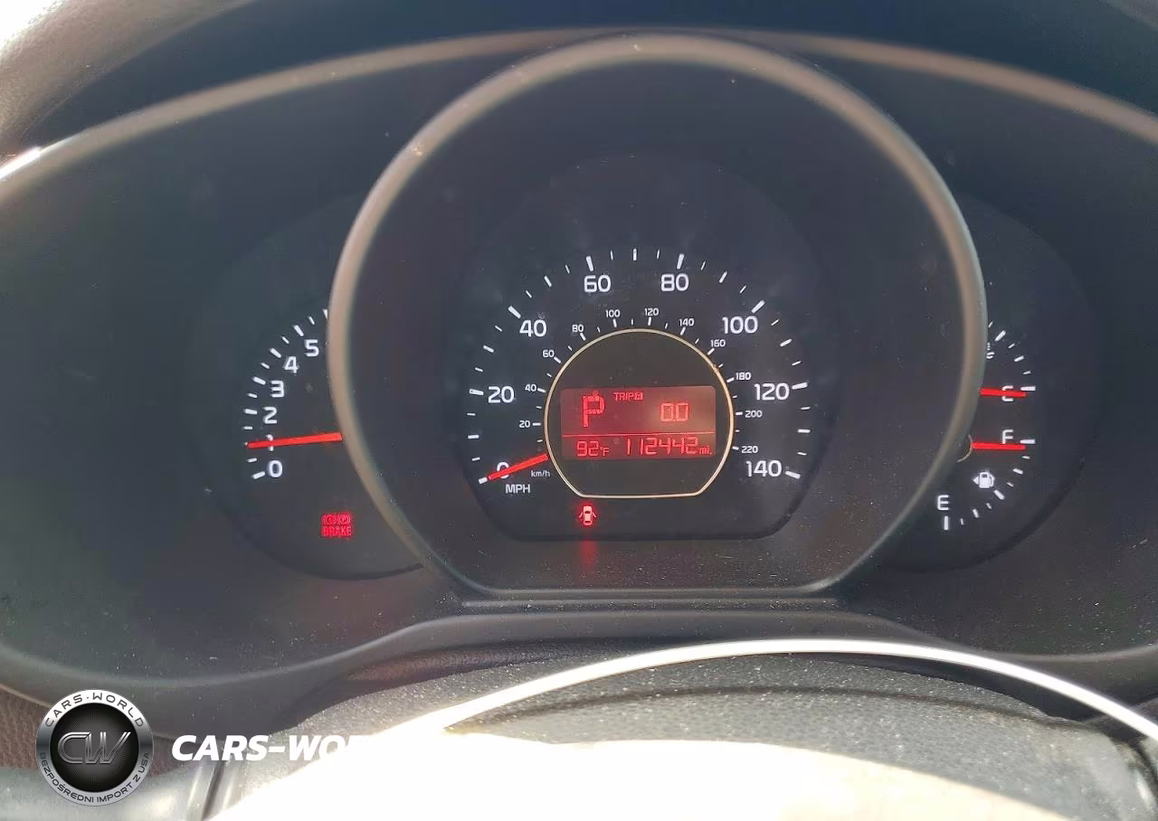 2014 Kia Soul + VIN:KNDJP3A52E7710768 - 9